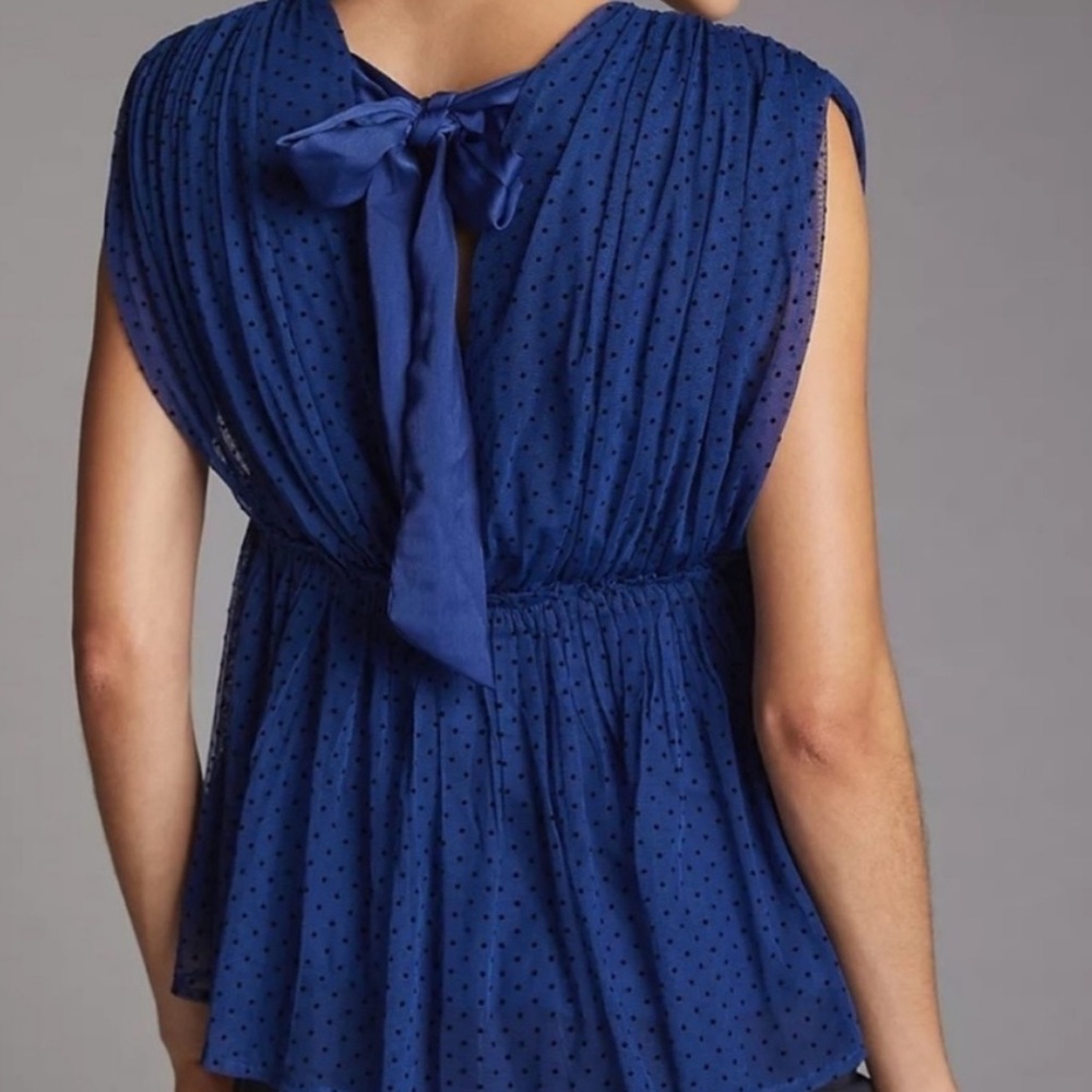 Elegant Blue Sleeveless Polka Dot Top